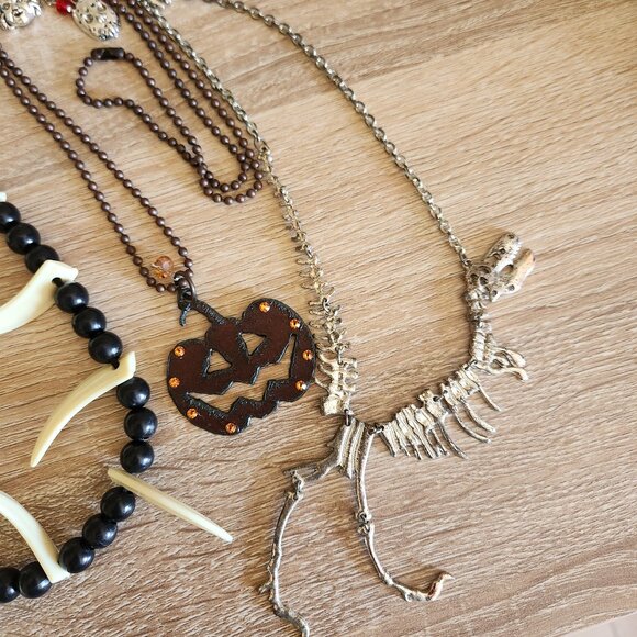 Halloween Horror Dinosaur Bones Pumpkin Spooky Jewelry Lot - Picture 3 of 6